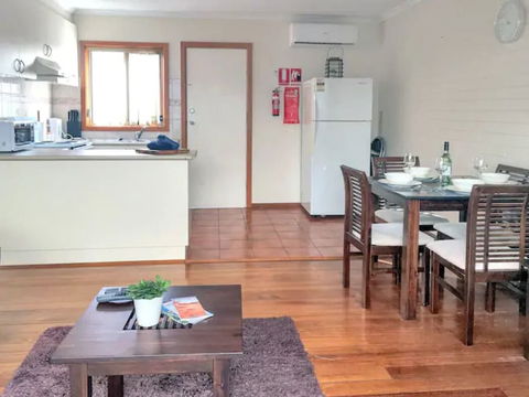 Home Near Shops & Beach - Accommodation Daintree 5