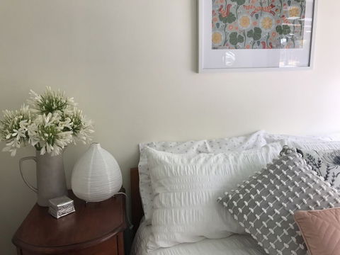 Beautiful Cottage, Ocean Views, Amazing Gardens, 12 Minute Walk To Beach - Accommodation Daintree 6