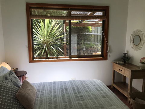 Beautiful Cottage, Ocean Views, Amazing Gardens, 12 Minute Walk To Beach - Accommodation Daintree 3