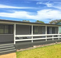 The Relax Shack at Culburra Beach sleeps 7 - Accommodation Daintree