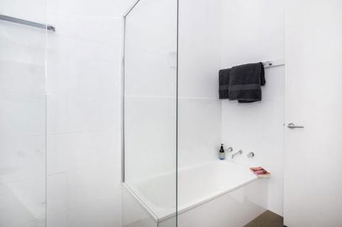 THE PARKVIEW At MOLLYMOOK - Accommodation Daintree 4