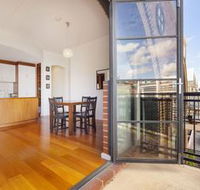 Stylish Inner City Apartment - Accommodation Daintree