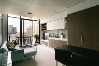 Spacious Apartment Close To Melbourne CBD - Accommodation Daintree 6