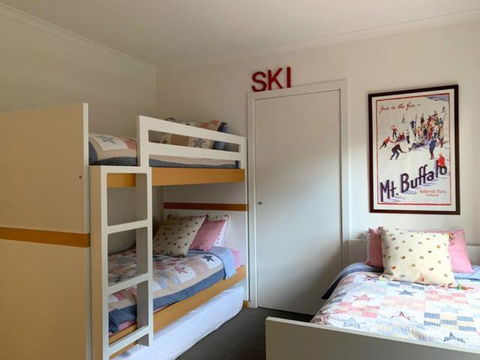 Reindeer 6 - Accommodation Daintree 1