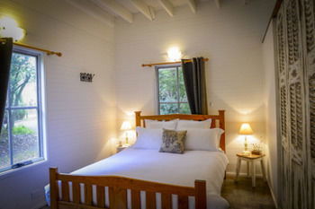Arcadia Bed & Breakfast & Cottages - Accommodation Daintree 2