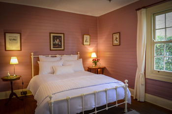 Arcadia Bed & Breakfast & Cottages - Accommodation Daintree 5
