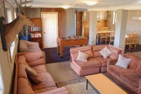 East Lake Travellers Lodge - Accommodation Daintree 2
