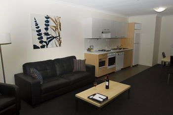 Best Western Plus Ascot Serviced Apartments - Accommodation Daintree 0