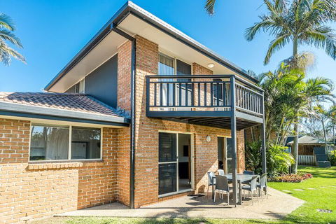 Bayside Court Apartments - Accommodation Daintree 4