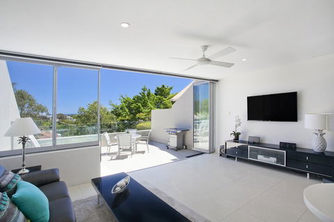 No 1 In Hastings Street - Accommodation Daintree 3