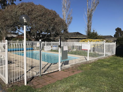 Alfred Motor Inn - Accommodation Daintree 5