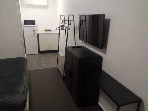 Avenue Motel - Accommodation Daintree 2