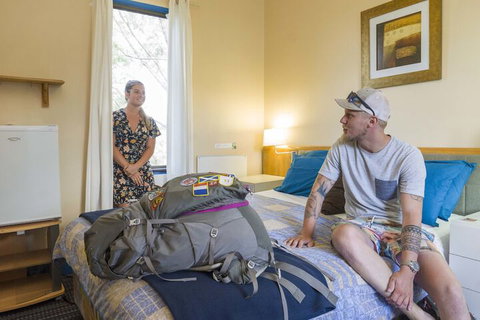 Albany Bayview Lodge YHA - Accommodation Daintree 5