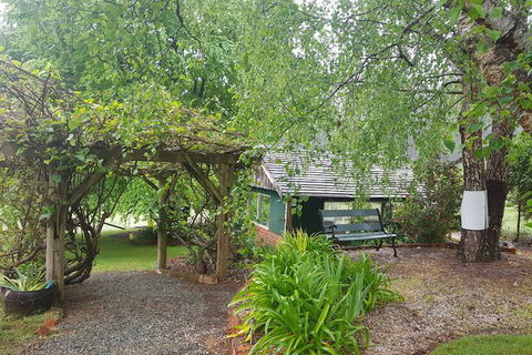 Glenbrook House And Cottage - Accommodation Daintree 2