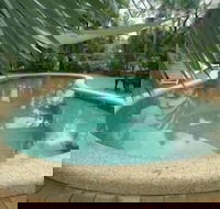 Hibiscus Lodge Bed  Breakfast