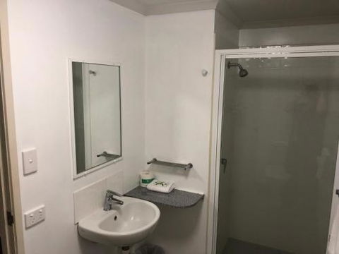 Airlie Waterfront Accommodation - Accommodation Daintree 5