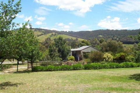 Yarra Glen Bed & Breakfast - Accommodation Daintree 4