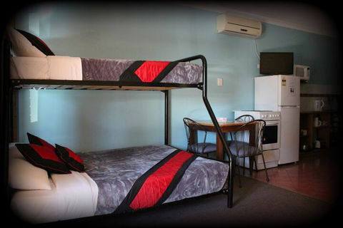 York Motel - Accommodation Daintree 7