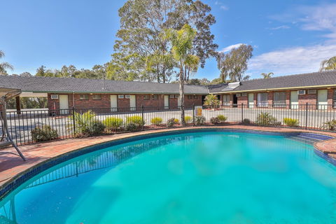 Two Rivers Motel - Accommodation Daintree 3