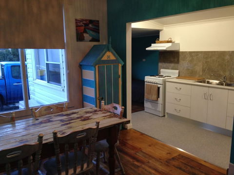The Spotted Salmon Cottage - Accommodation Daintree 3