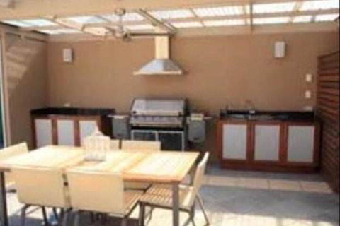 Amelia S Bed & Breakfast - Accommodation Daintree 7