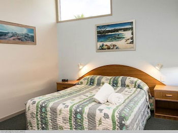 Boat Harbour Apartments - Accommodation Daintree 4