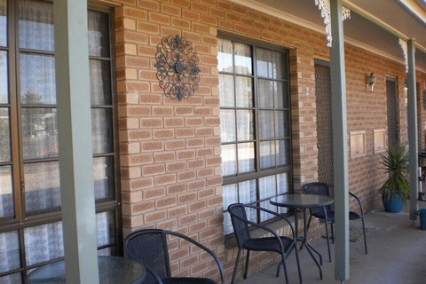 Arcadia Motor Inn - Accommodation Daintree 2