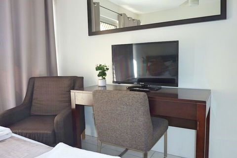 Jadran Motel & El Jays Holiday Lodge - Accommodation Daintree 6