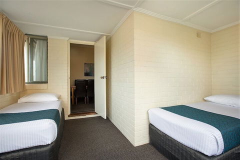 Greenways Apartments - Accommodation Daintree 6