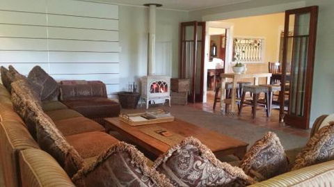 At Remingtons Private Cottages & Lodge - Accommodation Daintree 6