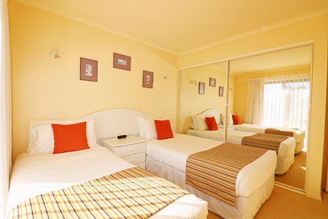 Ocean Breakers - Accommodation Daintree 0