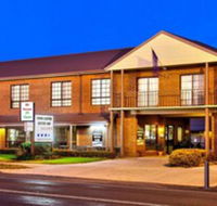 Holbrook Town Centre Motor Inn - Accommodation Daintree