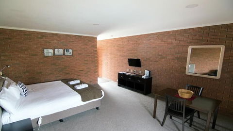 Ashleigh Court Motor Inn - Accommodation Daintree 6