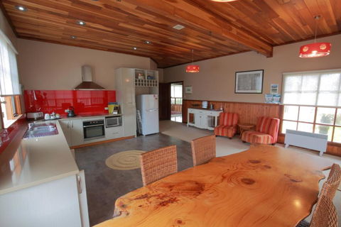 Cable Station Accommodation - Accommodation Daintree 1