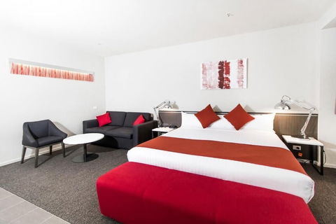 Abode Woden - Accommodation Daintree 4