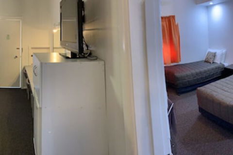 Orana Windmill Motel - Accommodation Daintree 5
