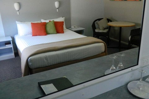 Orana Windmill Motel - Accommodation Daintree 7