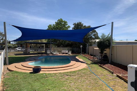 Orana Windmill Motel - Accommodation Daintree 1