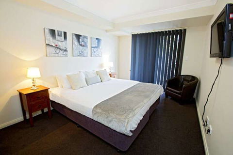 Astina Serviced Apartments - Central - Accommodation Daintree 2