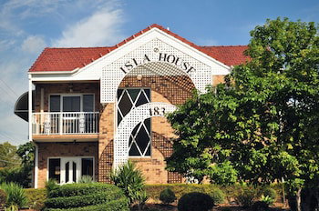Isla House Greenslopes - Accommodation Daintree 0