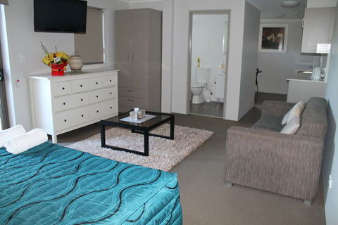 Strathfield Executive Accommodation - Accommodation Daintree 6