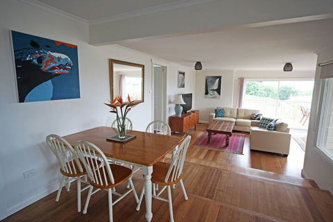 Seaview House Ulverstone - Accommodation Daintree 4