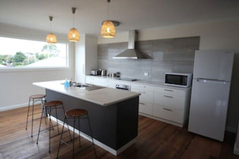 Seaview House Ulverstone - Accommodation Daintree 0