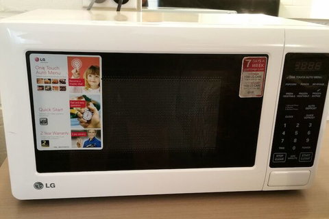 A & A Lodge Motel Emerald - Accommodation Daintree 5