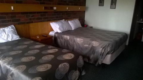 Wentworth Club Motel - Accommodation Daintree 1