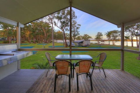 Koala Shores Port Stephens Holiday Park - Accommodation Daintree 0