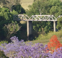 Mary Valley Views B  B