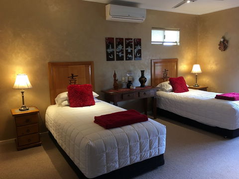 Armadale Cottage Bed & Breakfast - Accommodation Daintree 5