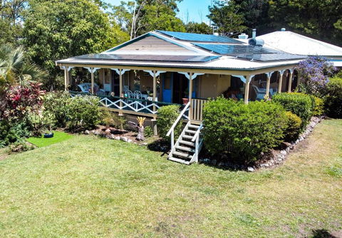 Noosa Hinterland Bed & Breakfast - Accommodation Daintree 3