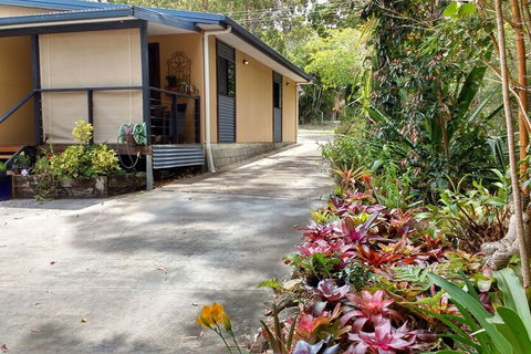 Yarrandabbi Dreaming Boutique B & B - Accommodation Daintree 2